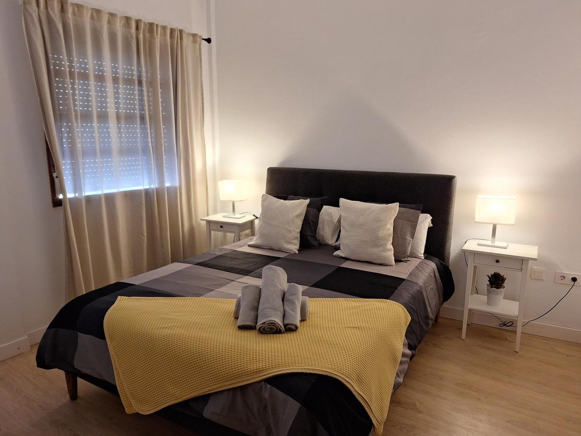 Habitacion Con Bano Privado En Un Piso Con Familia Santa Cruz de la Palma  Dış mekan fotoğraf
